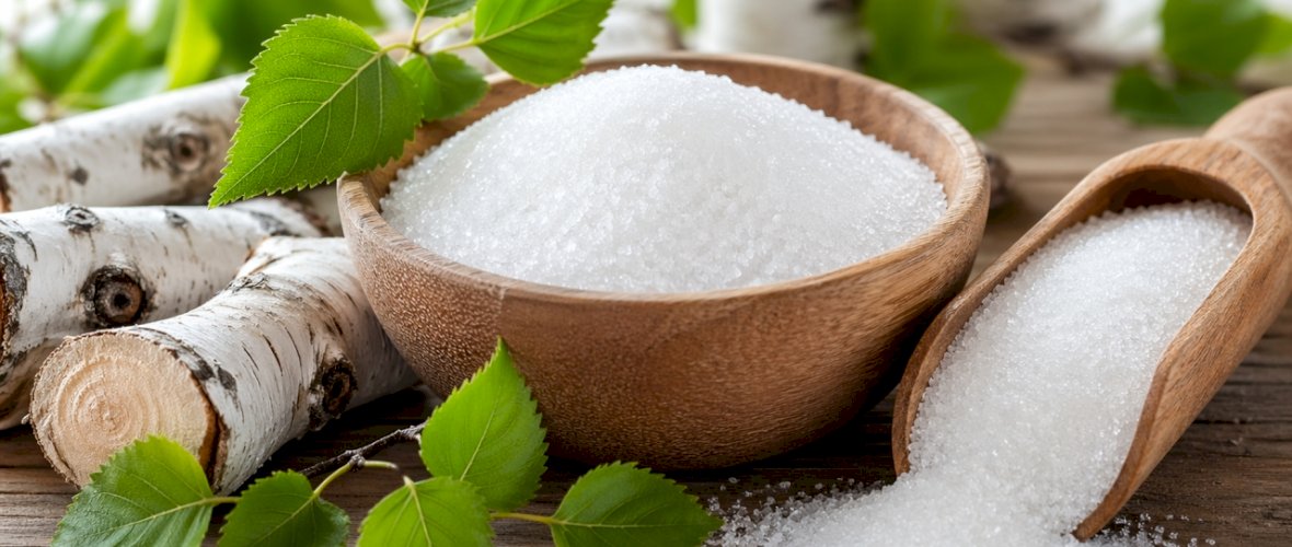 Nyírfacukor (xilit): előnyök, kockázatok és vércukor-hatás